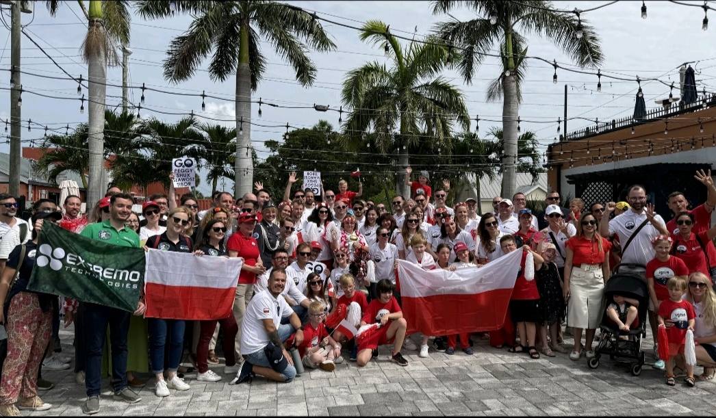 na Florydzie lot dr. Sławosza Uznańskiego-Wiśniewskiego w kosmos budzi olbrzymie zainteresowanie, w spotkaniu z nim uczestniczyło wielu Polaków